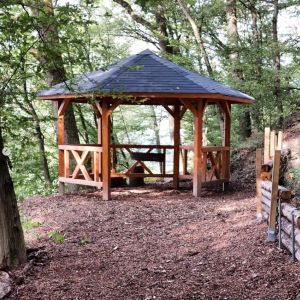 Sechseckhütte Dausenau.jpg