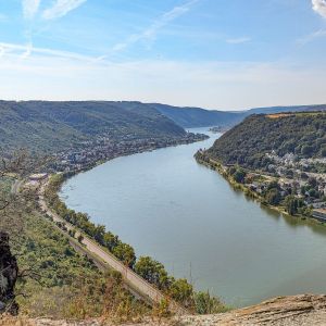 Mittelrheintal mit Filsener Ley. Foto: Simon Ostermann